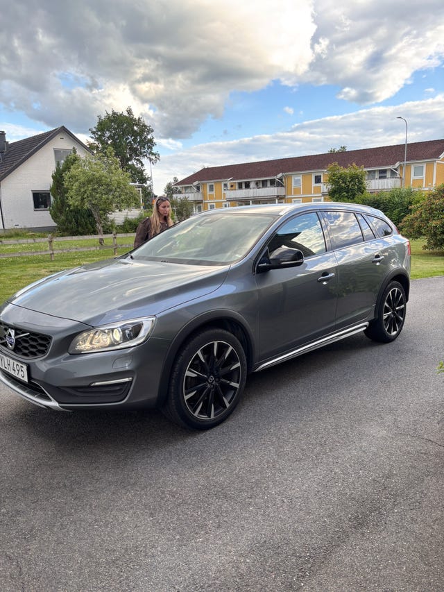 Volvo V60 Cross Country 2017