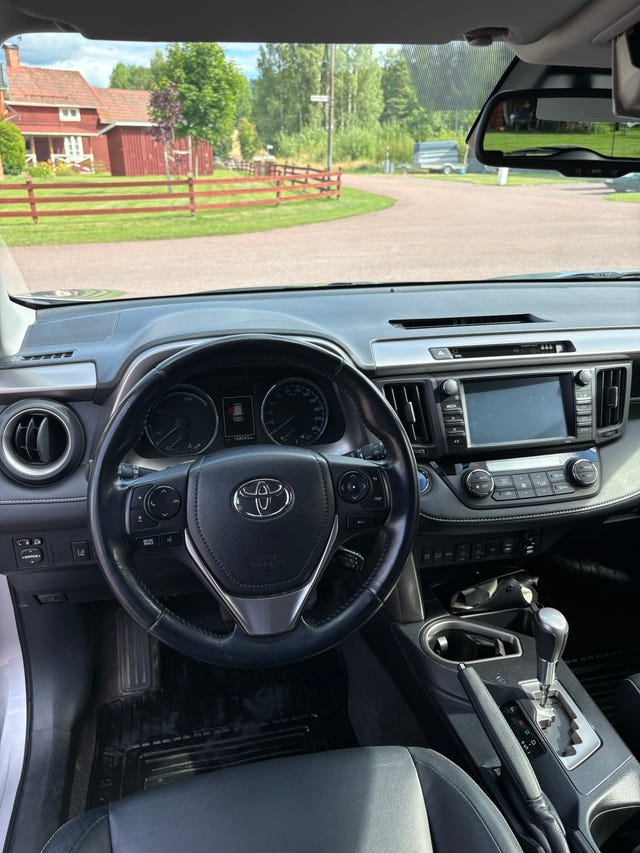 Toyota RAV4 2017