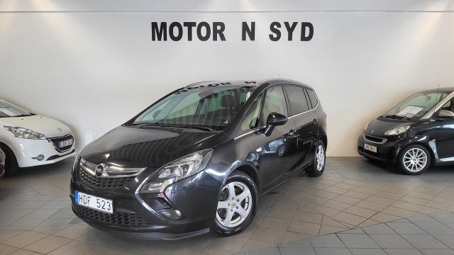 Opel Zafira Tourer 2012