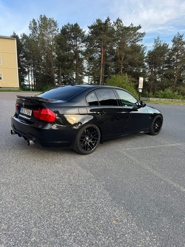 BMW 335i 2011