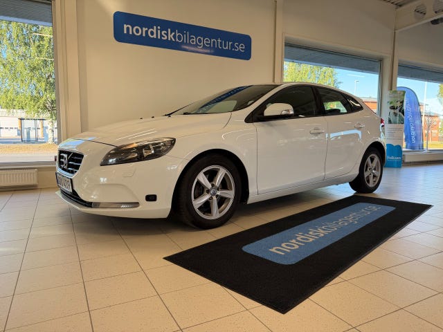 Volvo V40 2015