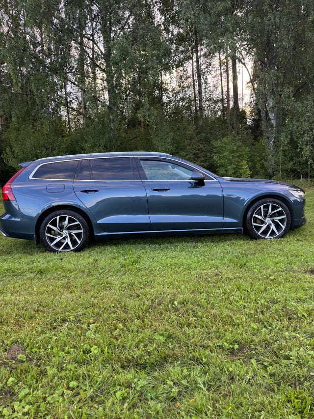 Volvo V60 2021 – bild 3