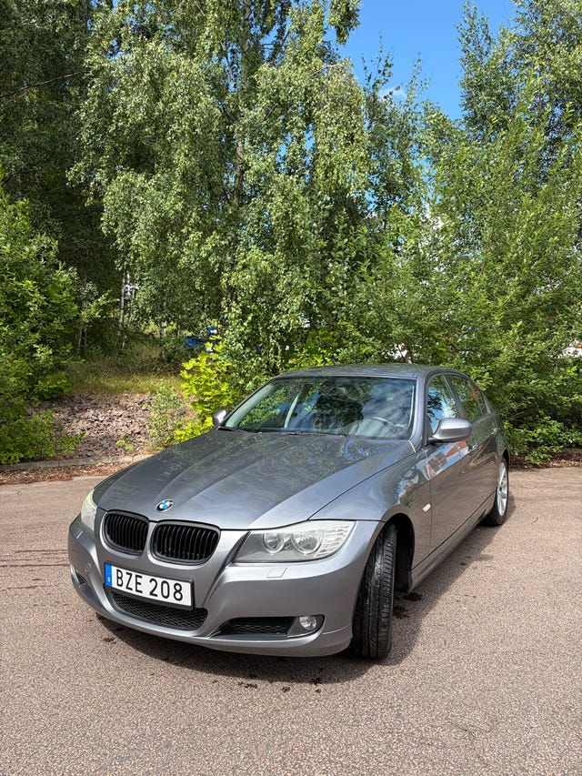 BMW 320i 2010