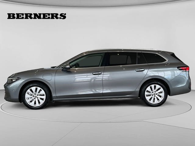 Volkswagen Passat 2025 – bild 2
