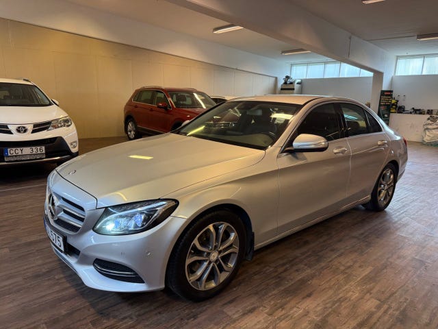 Mercedes-Benz C200 2015