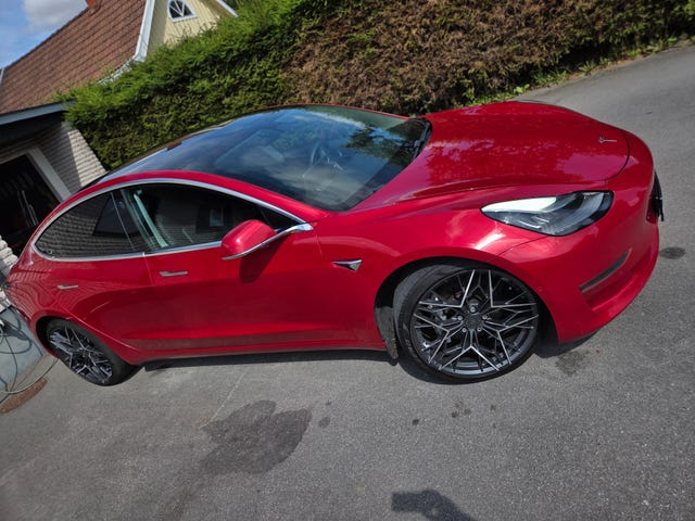 Tesla Model 3 2020
