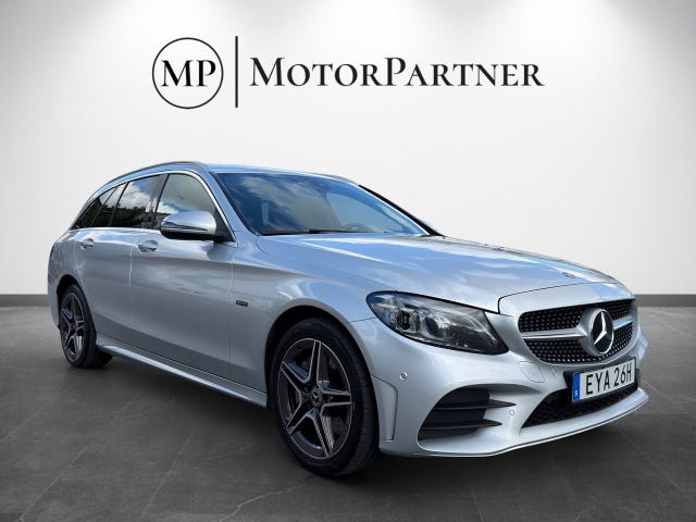 Mercedes-Benz C300 2021