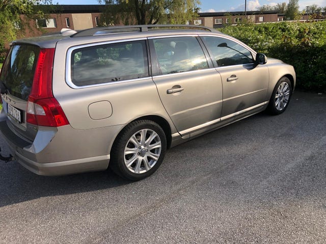 Volvo V70 2012 – bild 2
