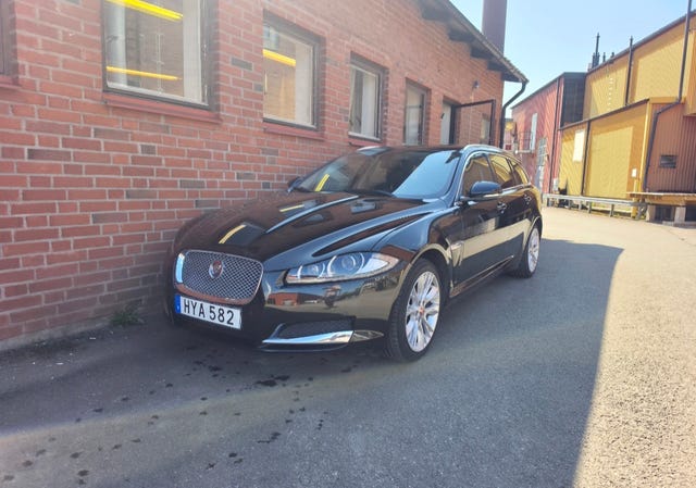 Jaguar XF 2015