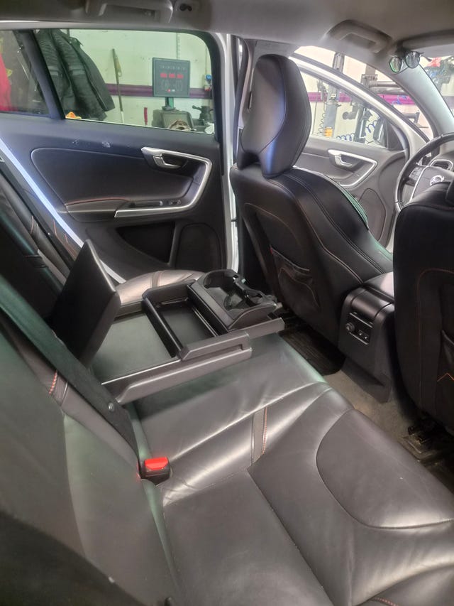 Volvo V60 2015 – bild 3