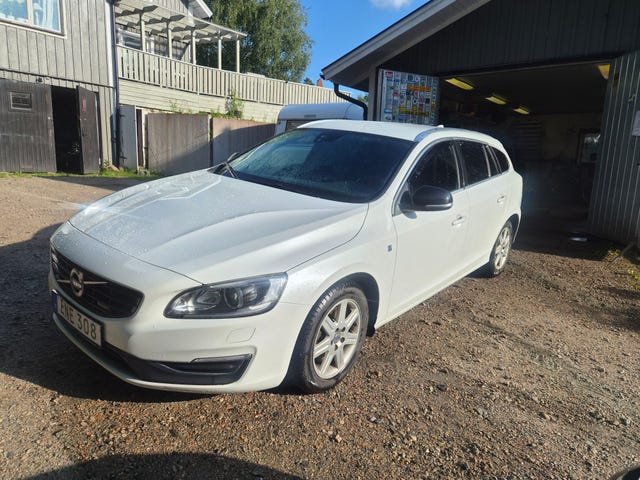 Volvo V60 2015