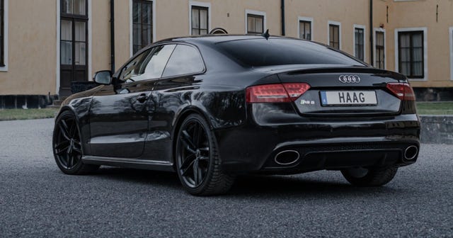Audi RS5 2011