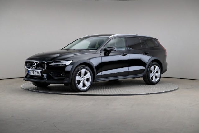Volvo V60 Cross Country 2021