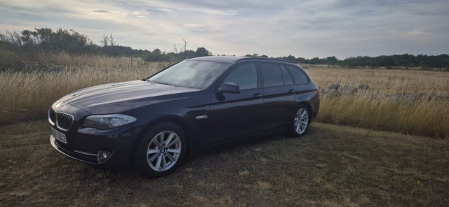 BMW 528i 2011