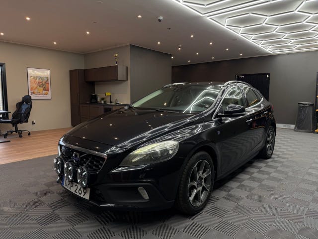 Volvo V40 Cross Country 2015