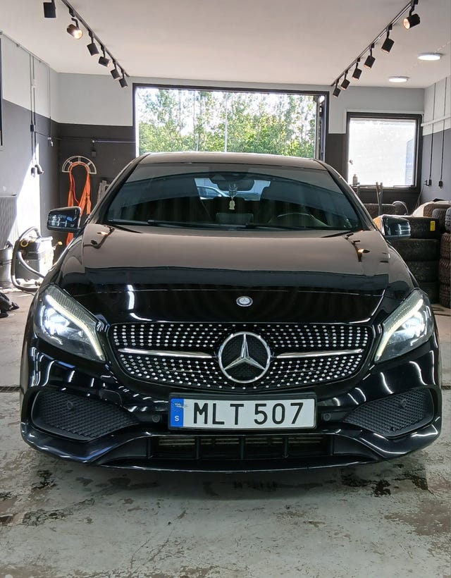 Mercedes-Benz A180 2016