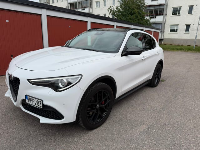 Alfa Romeo Stelvio 2019