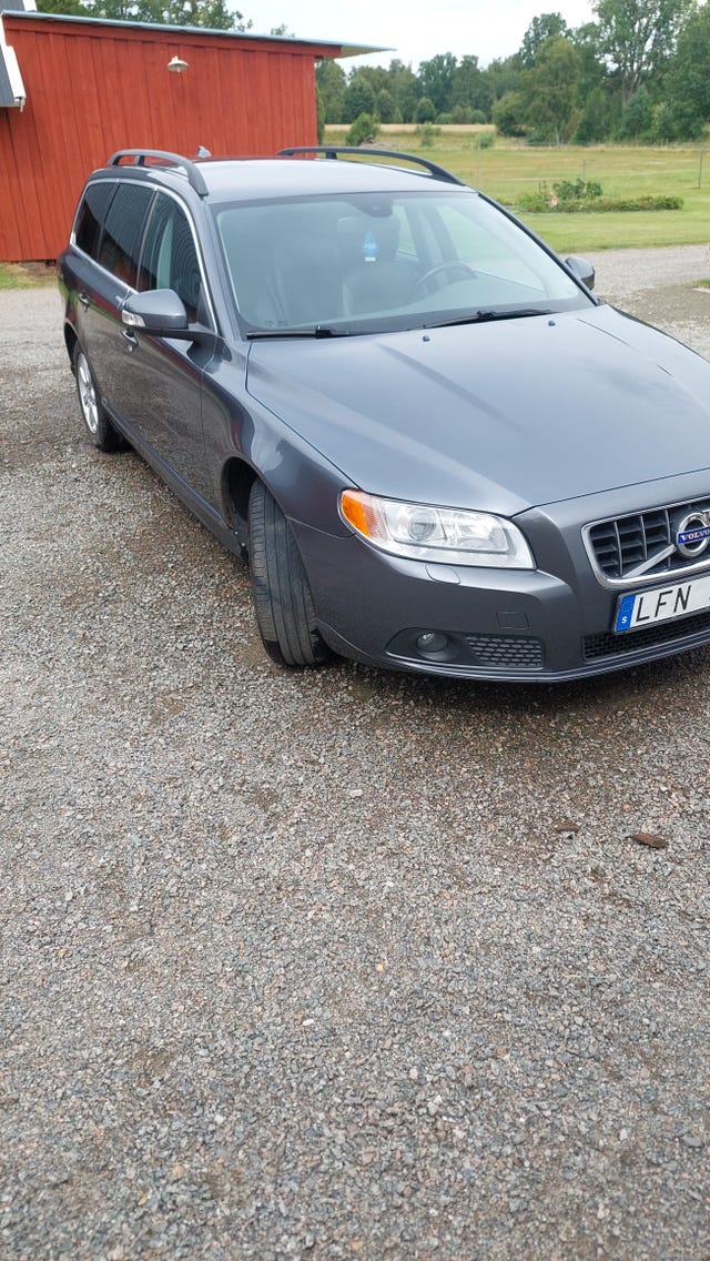 Volvo V70 2011 – bild 2