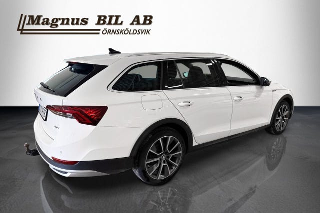 Skoda Octavia Scout 2023 – bild 4