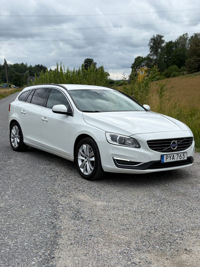 Volvo V60 2016