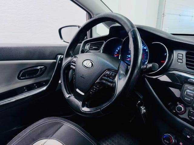 Kia Ceed 2013 – bild 4