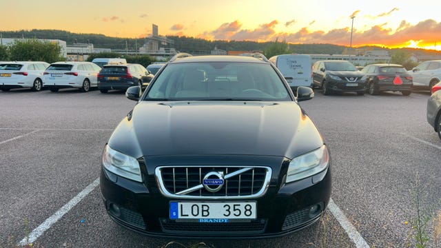Volvo V70 2011
