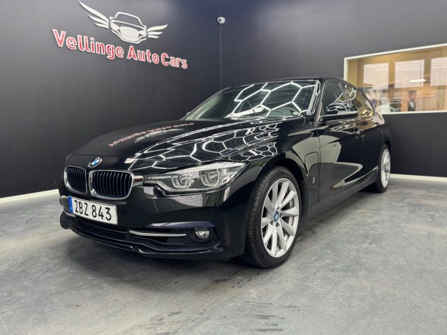 BMW 330e 2018
