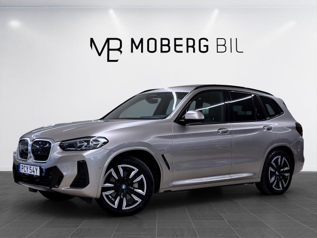 BMW iX3 2023
