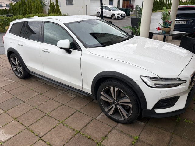 Volvo V60 Cross Country 2020
