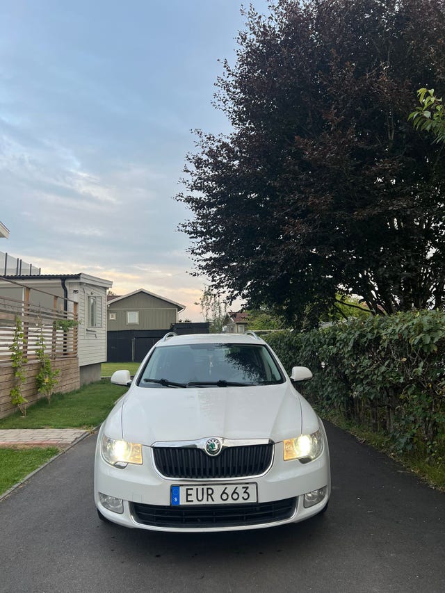 Skoda Superb 2013