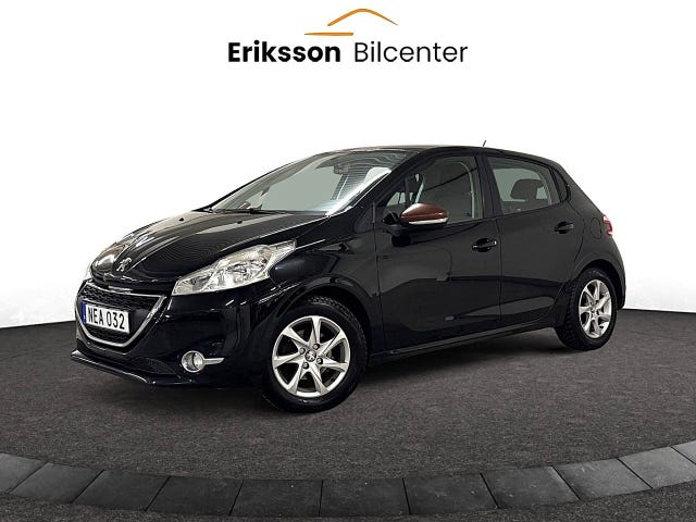 Peugeot 208 2012