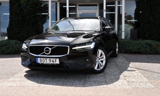 Volvo V60 2022