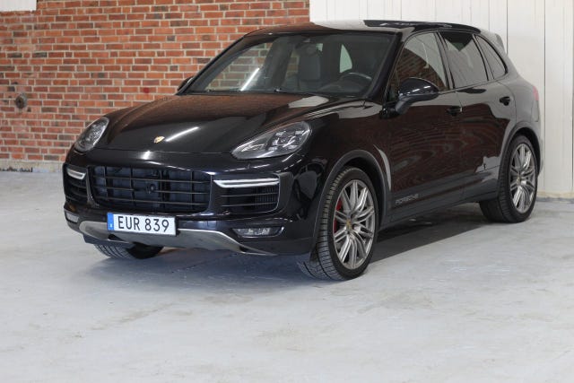 Porsche Cayenne Turbo 2015