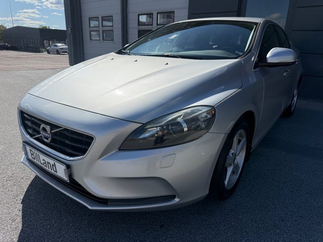 Volvo V40 2013
