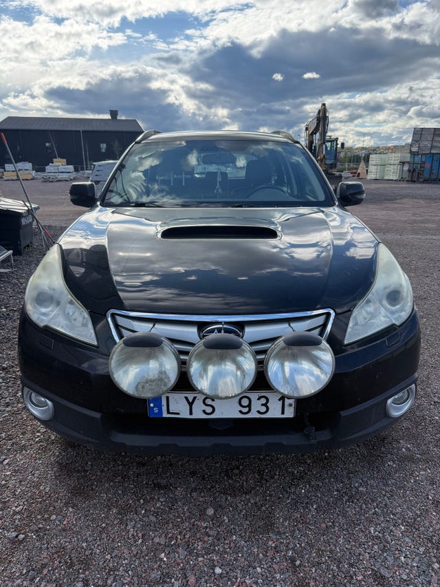 Subaru Outback 2011