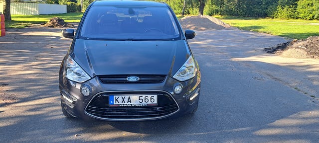 Ford S-MAX 2011