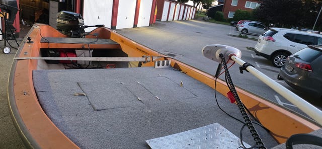 Askeladden 4.30, 80 trailer & 3 stycken motorer.