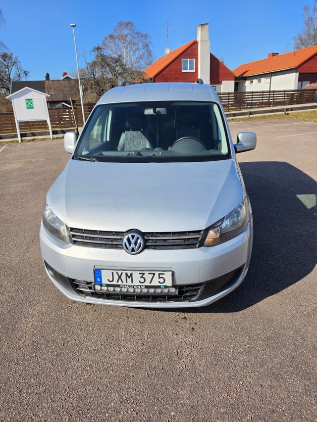 Volkswagen Caddy 2011