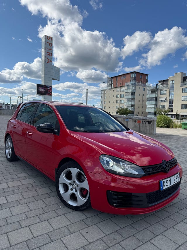 Volkswagen Golf VI 2011