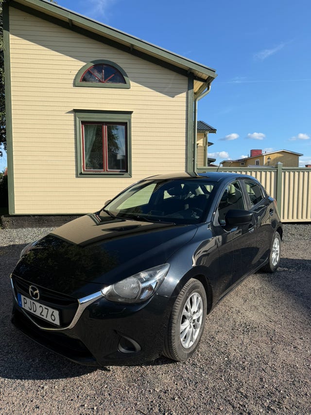 Mazda 2 2016