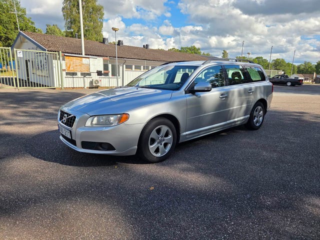 Volvo V70 2010