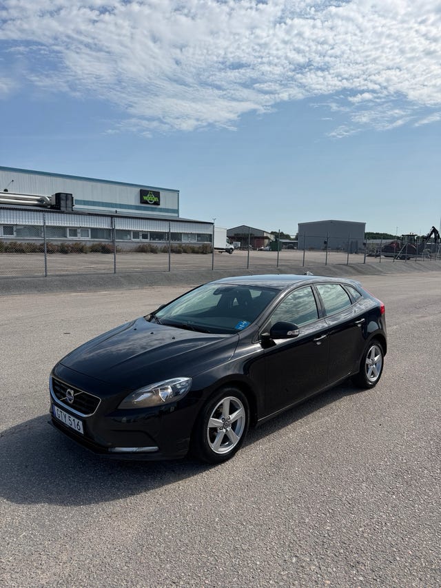 Volvo V40 2014