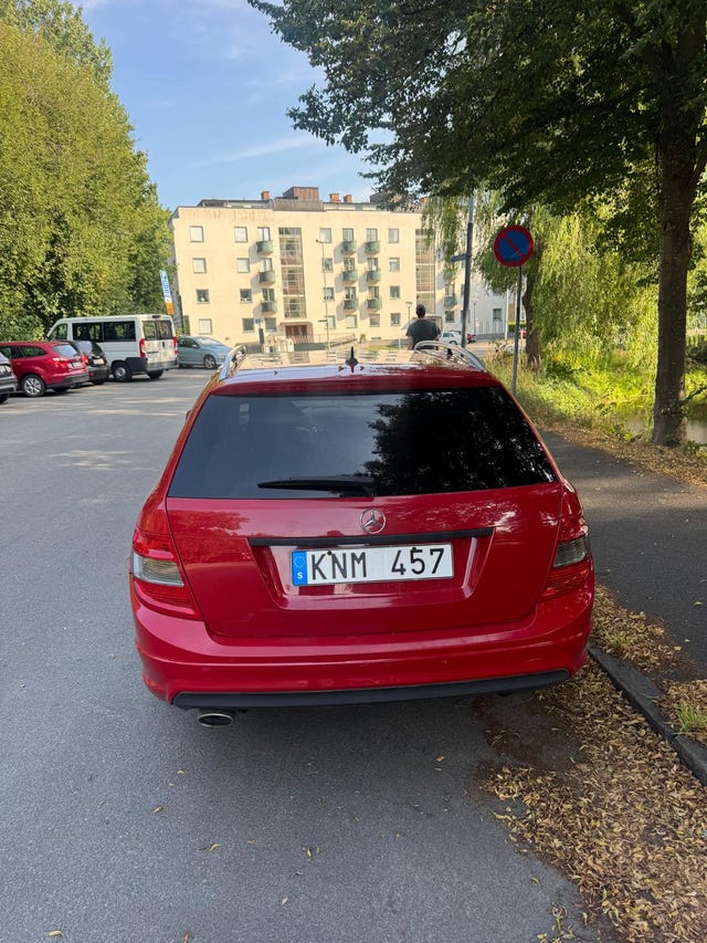 Mercedes-Benz C200 2010