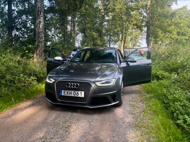 Audi RS4 2013