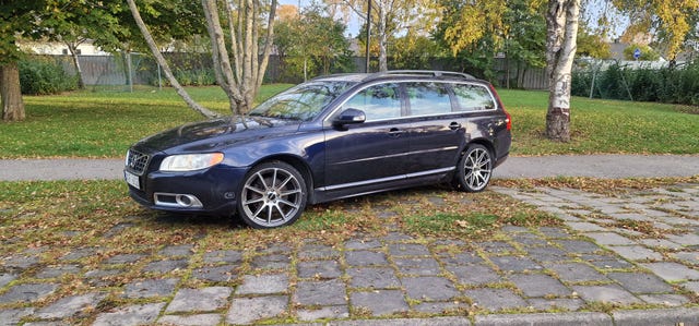 Volvo V70 2010