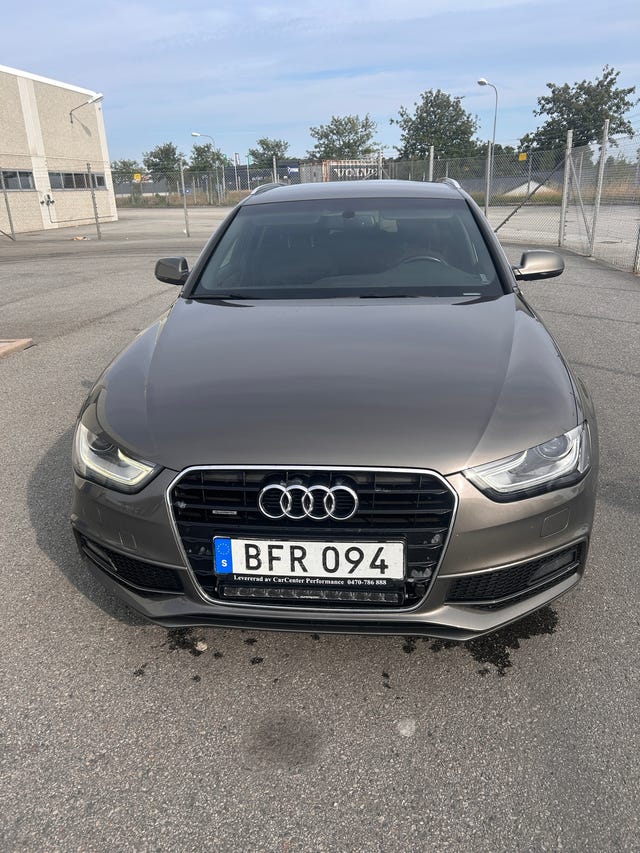 Audi A4 2014
