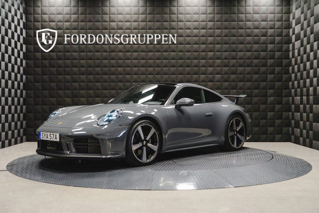 Porsche 911 2025