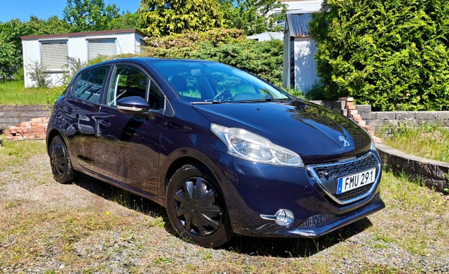 Peugeot 208 2014