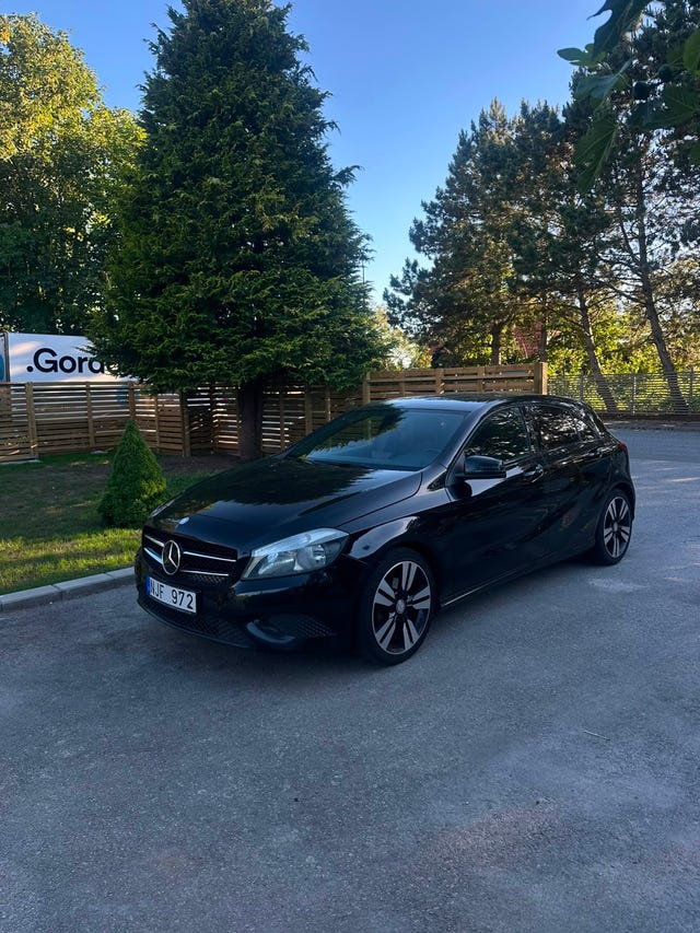 Mercedes-Benz A180 2014