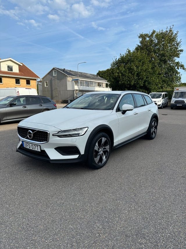 Volvo V60 Cross Country 2020